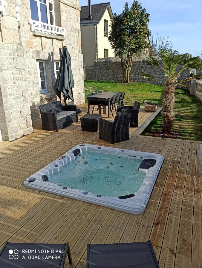 Luxueuse Villa Au Pied Du Chateau دينان المظهر الخارجي الصورة
